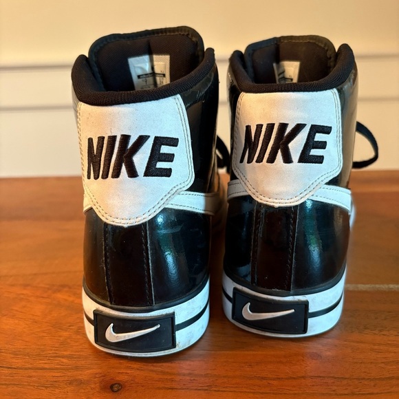 Nike Sweet Classic High Women's Size 7 Black White Patent Shiny Shoes 354697-022 - Picture 3 of 5